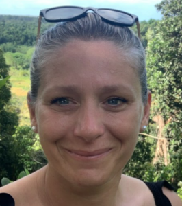 Julie Rémond, Responsable des achats, Arcadie